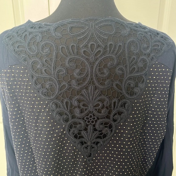 French connection navy and gold polka dot top size large item 07-33 - Picture 5 of 7